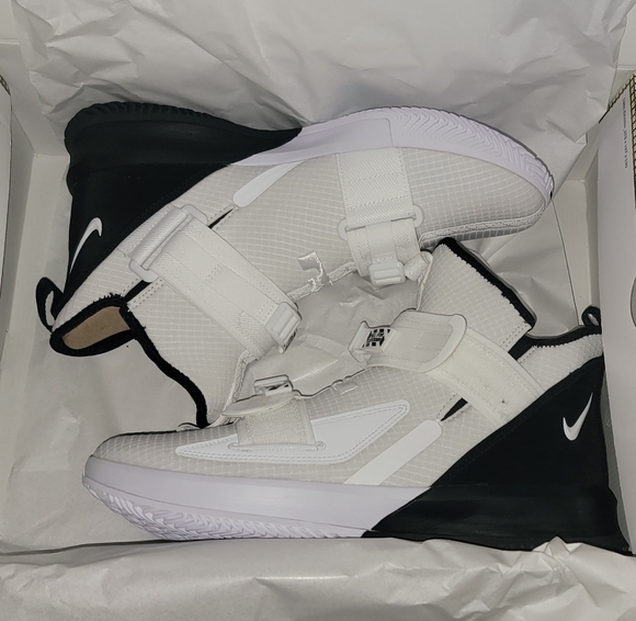 Lebron soldier 13 - Picture 2 of 4